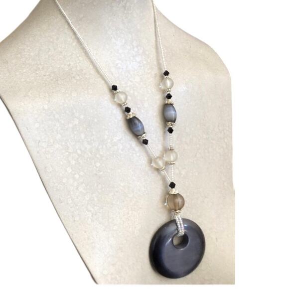 Vintage Black Flat Cutout Circle Black Clear Gray Silver Bead Statement Necklace - Picture 4 of 12